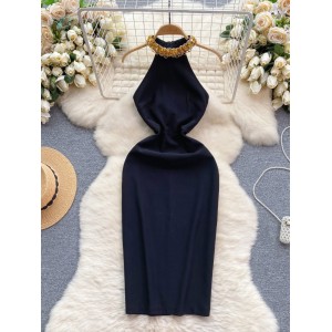 Qianjin style dress, high-end, light luxury, niche, studded hanging neck dress, high-end feeling, slim fit, mid length small black dress trend
