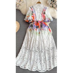 Retro court style bubble short sleeved standing collar with waistband and slim A-line water-soluble hook flower hollowed out lace dress dress