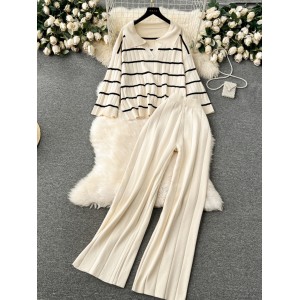 Lazy style set for early spring wear with vintage striped knitwear, loose and versatile high waisted wide leg pants, fashionable two-piece set