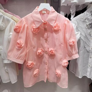 French design sense, niche three-dimensional flower bubble sleeve shirt, women's 2024 summer perspective, unique short sleeved shirt trend
