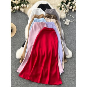 High end satin skirt for high-end ladies with a sense of luxury. High waisted and slim looking mid length fishtail skirt for women, fashionable and versatile