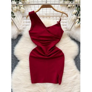 Sexy off shoulder camisole dress, women's nightclub style, fashionable temperament, slim fit, buttocks wrapped skirt, spicy girl bouncing skirt, short skirt