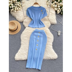 Small Fragrant Wind Set Temperament Short sleeved Knitted Top High end Metal Button Slim Fit Skirt High end Two piece Set