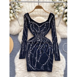 European and American foreign trade high-end feeling, light luxury, hot diamond studded, slim fitting short style, buttocks wrapped skirt, long sleeved bottom, early spring dress for women
