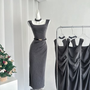 From a moment ago, the Miu series 2.0 high-end gray high waisted dress exudes a feminine temperament and appears slim. The slit covers the buttocks skirt