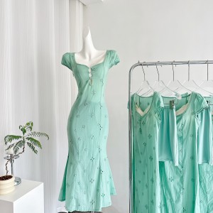 Click to receive a 20 yuan coupon for a light Su mint tea break, French bubble sleeves, hollowed out first love fish tail dress