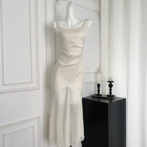 From a moment of white satin U-neck camisole dress for women's summer temperament, high-end fish tail long skirt