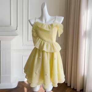 Yige Lira 2024 Spring/Summer New Product Yellow French Strap Short Slim Style Dress Daily 68546