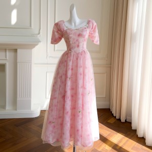 Dreamy waist cinched mesh patchwork floral dress with a fluffy style French sweet slimming princess skirt 68434