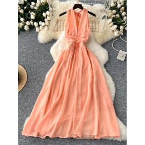 Vacation style atmosphere dress, female sexy deep V-neck hanging neck tie, pleated waist, slimming look, big swing chiffon skirt