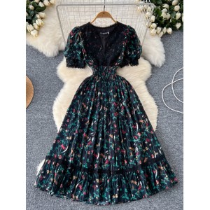 French retro printed dress with women's high-end lace V-neck and bubble sleeves, cinched waist for slimming and elegant long skirt