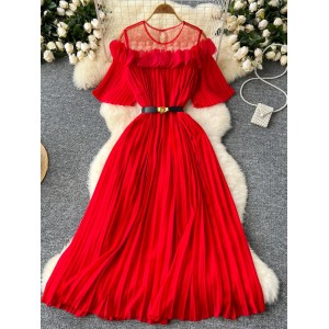 French retro elegant dress for women in summer, with mesh splicing, three-dimensional petals, waist cinching, slimming effect, pleated chiffon long dress