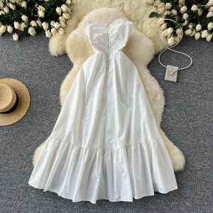 Fairy vacation dress 2024 new gentle style hollow out single breasted sleeveless strapless waist cinching white first love dress