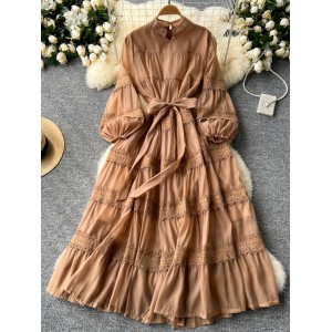 Light luxury French high-end lantern sleeve dress for women in summer, lace patchwork straps for slimming design, elegant long skirt