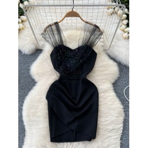 Sexy sequin mesh patchwork camisole dress for women in summer, with pleats and waist cinching to show off weight, irregular little black skirt