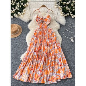 Pure desire sexy vacation dress for women in summer, hollowed out neck hanging suspender, high waist slimming printed pleated long skirt