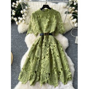 French retro elegant dress for female heavy workers with hollowed out embroidery lace round neck short sleeved waist slimming A-line dress