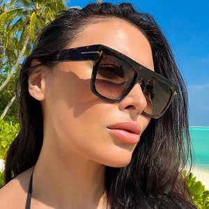 2023 European and American Retro Women's Sunglasses T-shaped Box Sunglasses Women's Trendy Cross border Glasses Wholesale Sunglasses