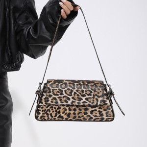 Bags Fashion Bag 2024 New Korean Edition Fashion Leopard Pattern Personalized Women's Single Shoulder Crossarm Underarm Bag PU