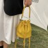 This year's popular bags for spring 2024 are the Korean version of fashionable mother and child minimalist handbags, including Instagram women's crossbody bucket bags