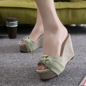 2018 Summer New Style Slope and Roman Style Flower Sandals High Heels Platform Daily Beach Coolers for Women