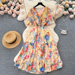 French style super fairy forest collar flared sleeve floral dress for women in summer, slimming and slimming style chiffon vacation dress