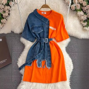 Retro Hong Kong style temperament, waist cinched with waist belt, round neck color blocked denim shirt, spring new chic casual mid length top