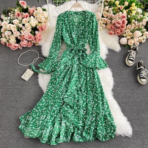 Spring new V-neck floral chiffon dress with flared sleeves, fashionable ruffle edges, slim fit temperament, knee high swing long skirt