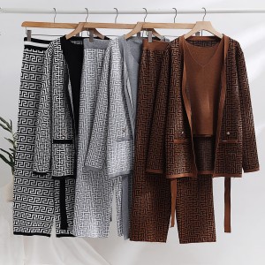 European station fashion slimming old pattern herringbone jacquard knitting foreign trade knitting set temperament