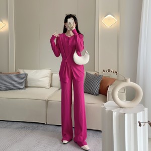 2022 autumn and winter Southeast Asian knitted two-piece set with niche design, irregular slit top for slimming, foreign trade to Thailand