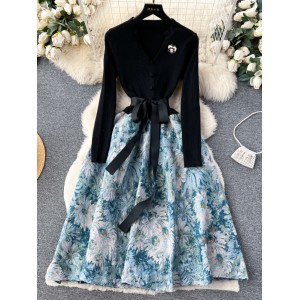 New autumn and winter knitted patchwork jacquard dress for women, with French retro court Hepburn style waist cinching fairy dress for women