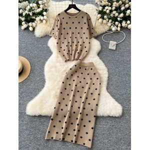 Knitwear women's two-piece set 2024 new gentle style round neck short sleeved polka dot top high waist slim fit skirt