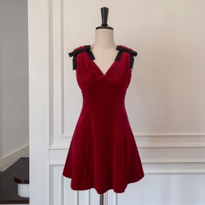 2023 autumn and winter new product red V-neck temperament short style slim fit temperament dress for women 68386