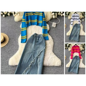 Fashion set for female hot girls, hanging neck, off shoulder, slim fit vest, two-piece set, high waist, medium length, split denim skirt