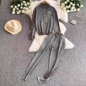 Fashion suit Korean version long sleeved stand up collar loose jacquard knitted sweater two-piece set high waist slimming straight leg wide leg pants