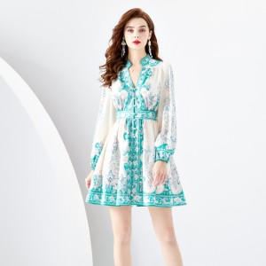 2024 Early Spring - Vacation style V-neck lantern sleeve pleated short mini retro printed dress