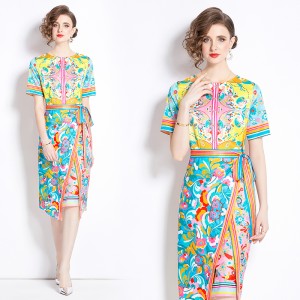 Original in stock | 2024 European and American high-end temperament printed color dress with waist cinching and tie up, slimming dress