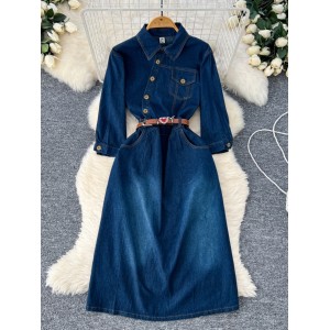 French retro design with beveled metal buckle, long sleeved waistband, waist cinching temperament, age reducing denim dress for women