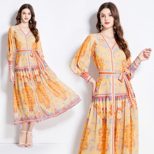 Original in stock | 2024 Spring/Summer Vacation Ethnic Wind and Snow Spinning V-neck Lantern Sleeve Printed Dress