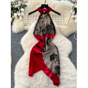 New Chinese style cheongsam with a high-end feel for women, featuring heavy embroidery, lace stitching, sleeveless hanging neck, and irregular velvet short skirt