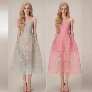 Spot light luxury niche lace dress designed by Vietnamese designer with three-dimensional flower sequins and perspective strapless 30183