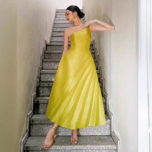 In stock elegant pleated single shoulder dress long skirt 2024 new high waisted yellow dress 40106