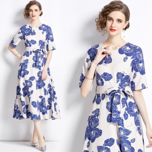 Real time spot new blue and white porcelain printed mid length skirt with waist cinching retro dress