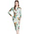 Real shooting of niche printed dresses in stock, women's autumn and winter base, medium to long slim fit, hip hugging skirt