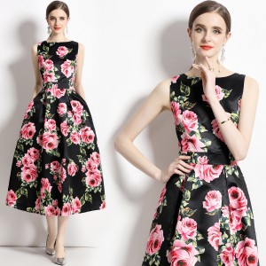 Real time stock sleeveless high waisted dress with three-dimensional cutting and waist cinching A-line skirt