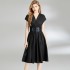 Real shot spot Hepburn style waist cinching slimming dress for women, new V-neck waist cinching slim fit small black dress with belt included