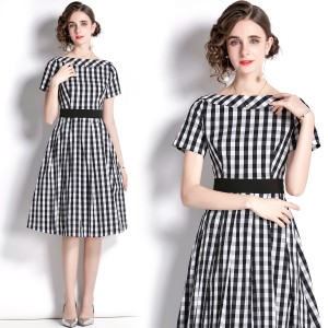 Real time spot European and American fashion show one shoulder plaid slim fit dress