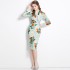 Real shooting of niche printed dresses in stock, women's autumn and winter base, medium to long slim fit, hip hugging skirt