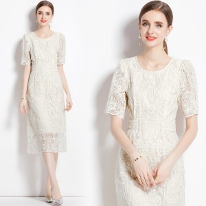 Real time spot French waist cinched white lace dress, slimming and embroidered mid length skirt