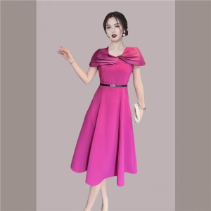 In stock 2024 summer light luxury socialite design dress, high-end waist cinching slimming and elegant temperament dress